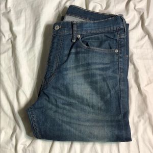 Levi’s 513 jeans